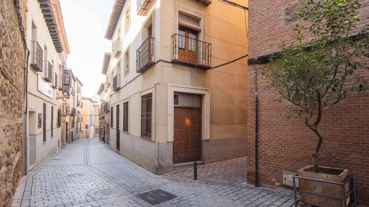 Apartamento Deluxe Cerca De La Catedral By Toledo Ap Luaran gambar